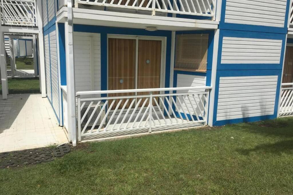 Superbe Studio Superieur Neuf Avec Balcon Сен-Франсуа Экстерьер фото